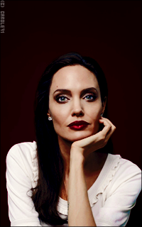 Angelina Jolie Nx0TFiLC_o
