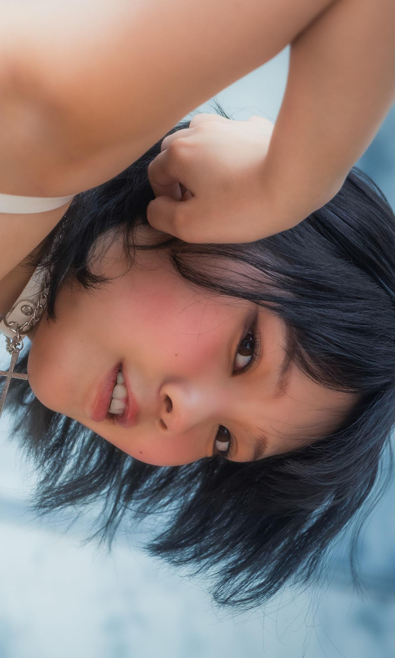 Agehasan Botto アゲハサン・ボット, 写真集 宇宙カラノ侵略者 「J-Cup Butterfly」 Set.01(21)