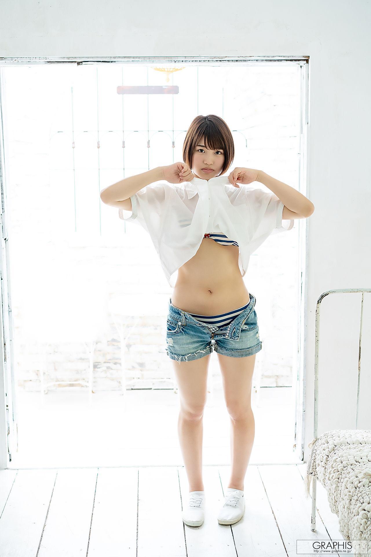 Mahiro Tadai 唯井まひろ/唯井真寻 [Graphis] First Gravure 初脱ぎ娘 写真集(12)