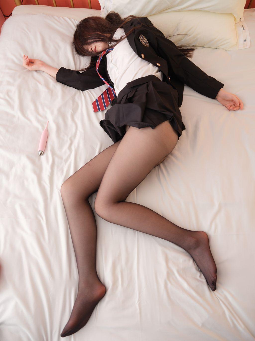 [紧急企划] 小恩: [VIP] R18 户外 (95 photos)(44)