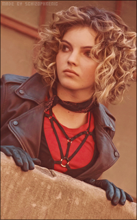 Camren Bicondova 53NB3eJY_o