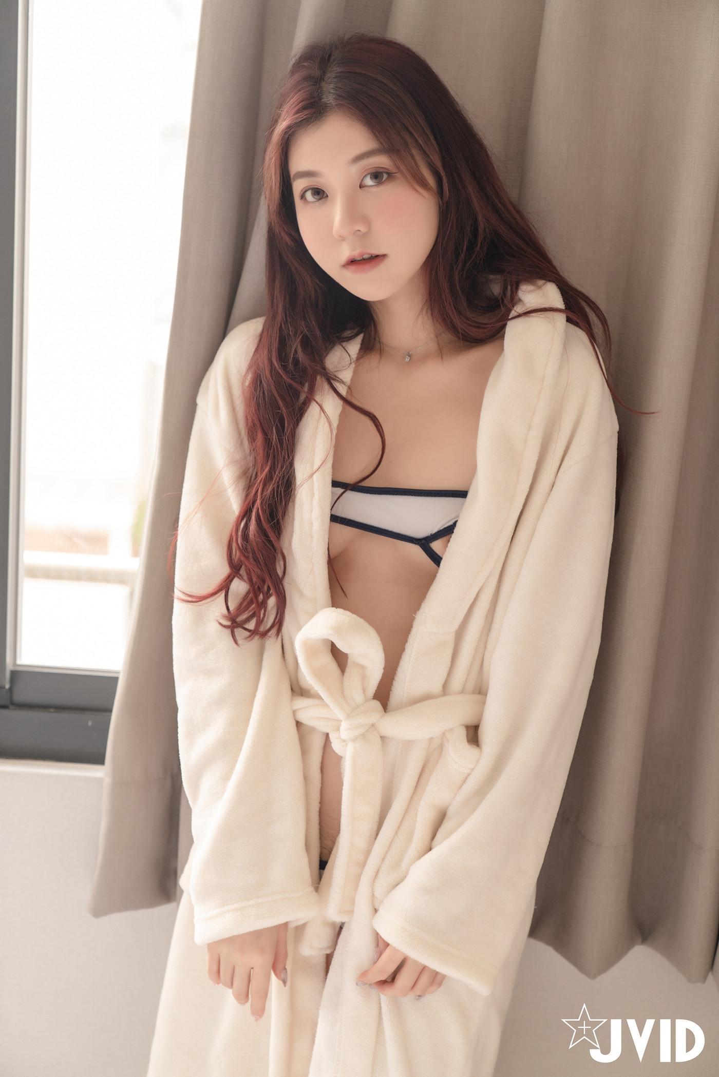 JVID 卡洛琳Caroline – 帶學妹來一日溫泉之旅 Set.01(4)