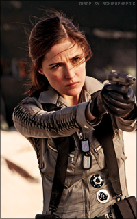 Rose Byrne QKrqUE2X_o