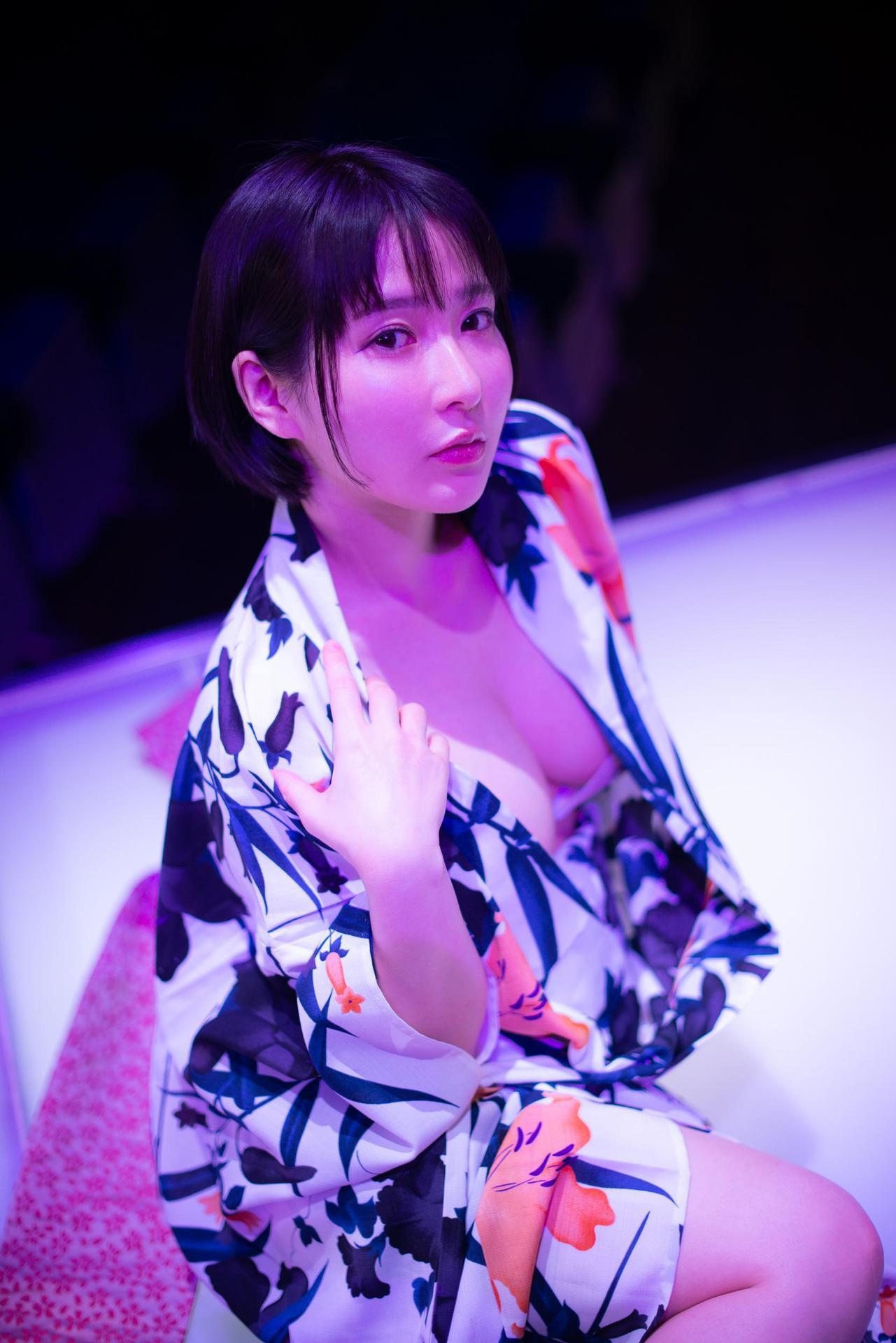 Luna Amemiya 雨宮留菜, デジタル写真集 「~real~Vol.5」 Set.03(7)