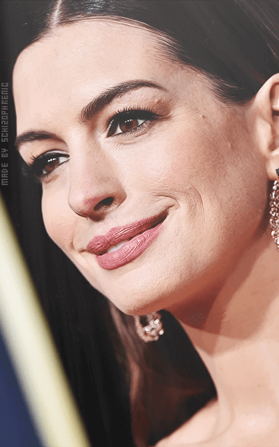 Anne Hathaway UfxHBDeR_o