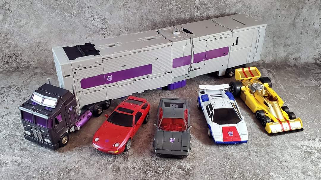 [DX9toys] Produit Tiers - Jouet Attila (D13 à D17) - aka Menasor/Menaseur (Stunticons) - Page 6 EPjmvnua_o