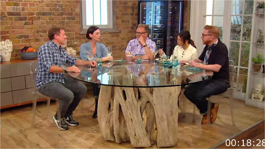 Saturday Kitchen 05 10 (2024) [1080p] DCiEM3SU_o