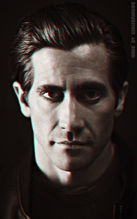 Jake Gyllenhaal DtRvFXGo_o