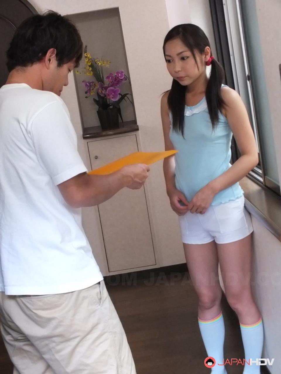 Cute Japanese schoolgirl Lulu Kinouchi loses her virginity & gets creampied(1)