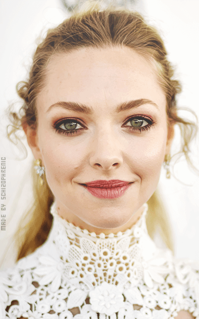 Amanda Seyfried Dba1jzTn_o