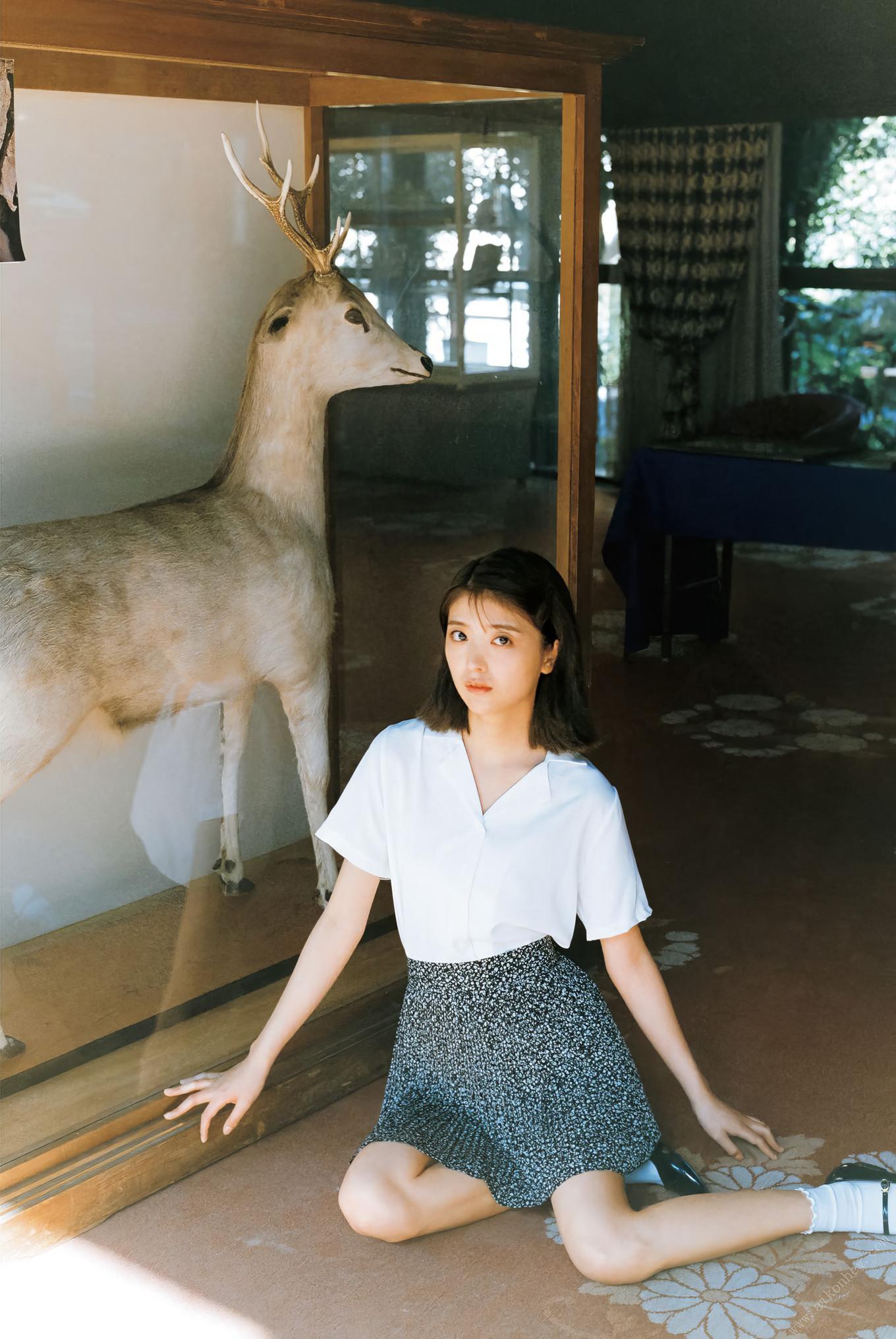 Mio Kudo 工藤美桜, 1st写真集 [KIMINOMIO] Set.04(14)