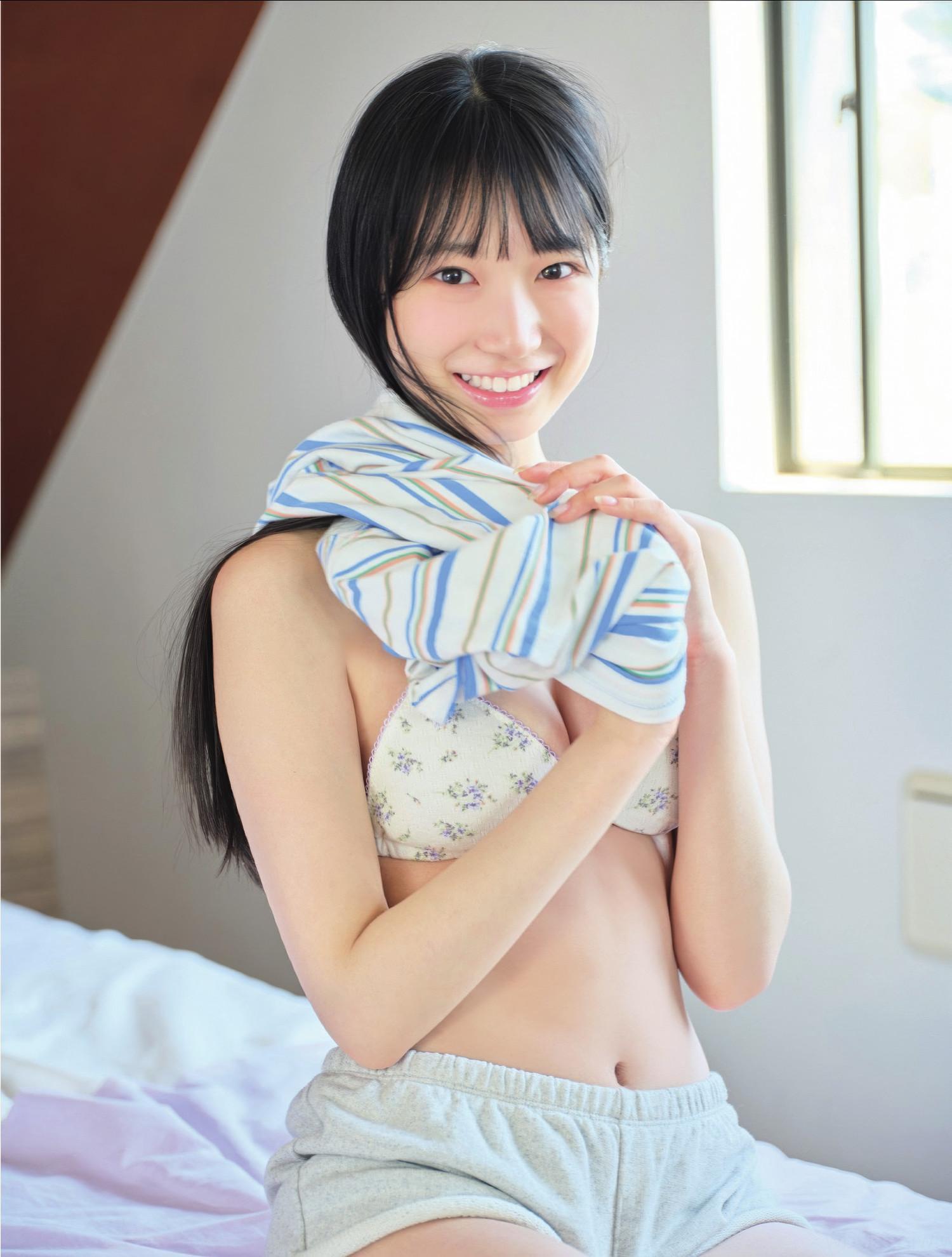 Shiori Momota 百田汐里, FLASH 2025.06.17 (フラッシュ 2025年6月17日号)(3)
