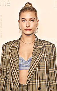 Hailey Baldwin LsjxwW3h_o