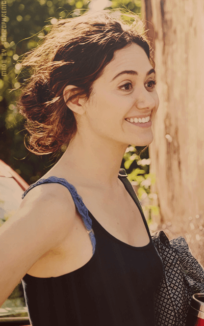 Emmy Rossum GjGmYLs5_o