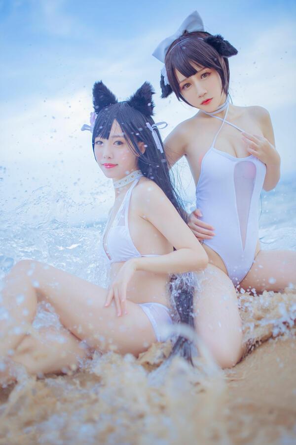 未分类性感写真 抖娘·利世×不呆猫《獒犬海边泳装》