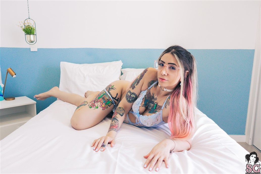 Vanillamandy Suicide, Softly Blue