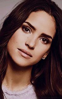 Adria Arjona SlCcyOyH_o