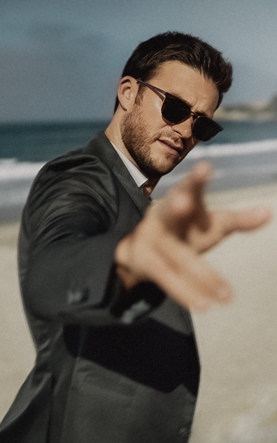 Scott Eastwood Ekw39DfJ_o