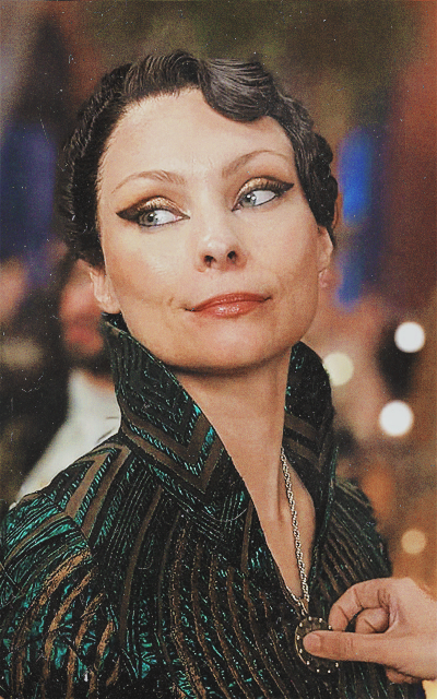 MyAnna Buring 1jlA1yv9_o