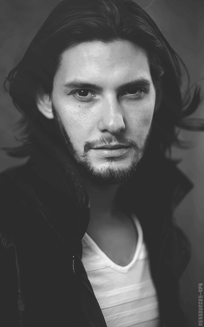 Ben Barnes VrIwvNAz_o