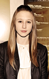 Taissa Farmiga Txzt1P6X_o