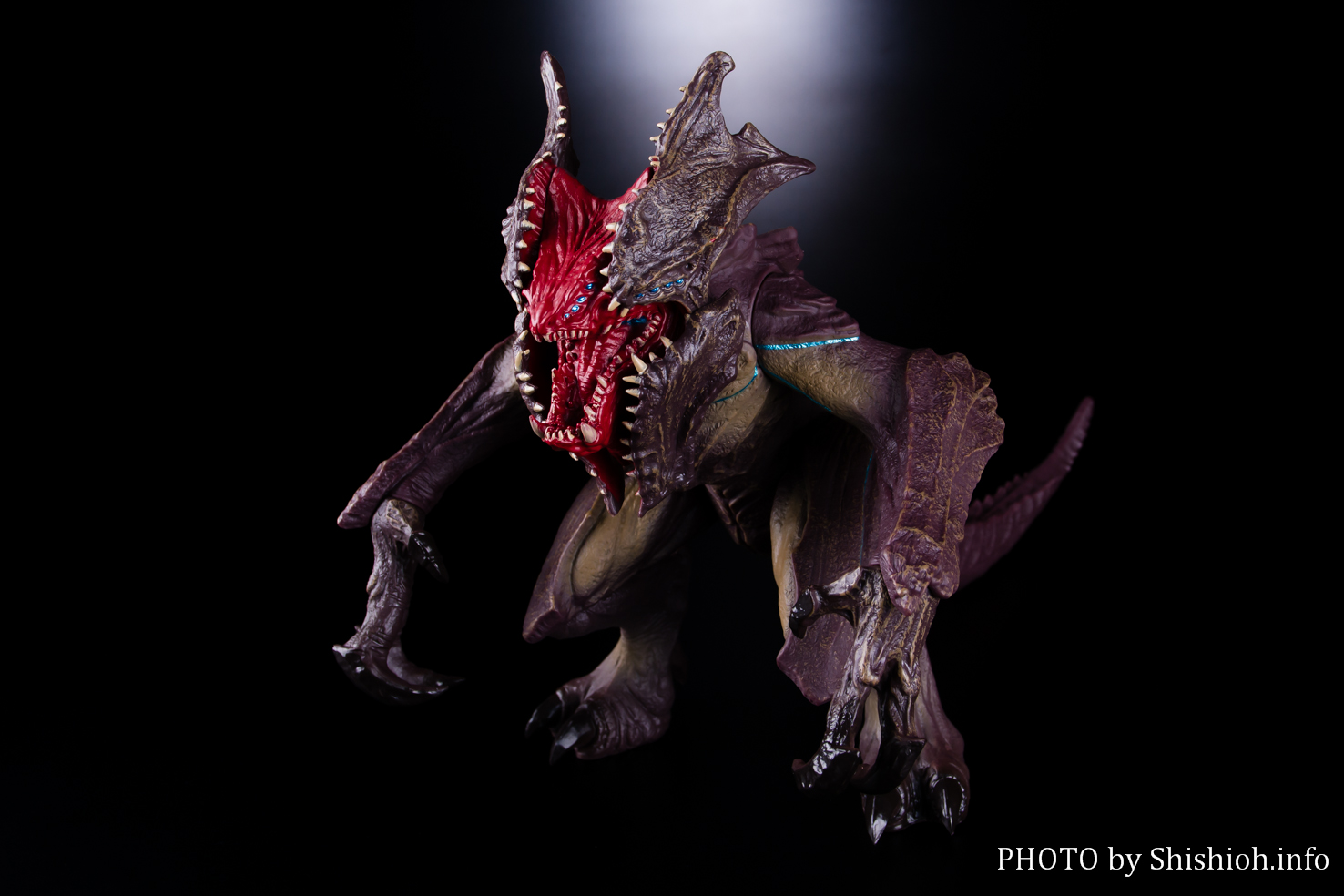 Pacific Rim : Uprising - Kaiju - Raijin (Sofvi Spirits / Bandai) - Page 2 RHaQDzIW_o