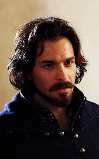 (m) santiago cabrera YIzISnV5_o