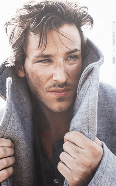 Gaspard Ulliel SbkQ0Brq_o