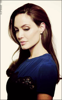 Angelina Jolie Fes3eO0J_o