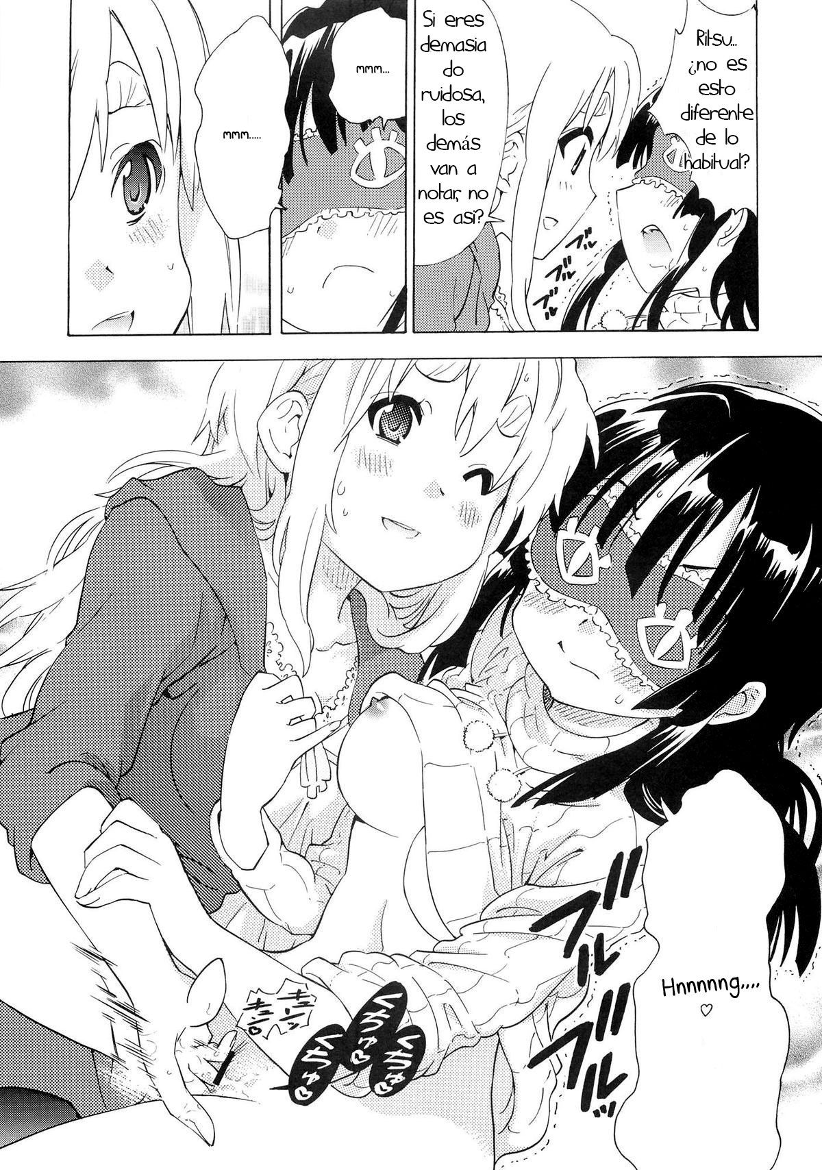 YURI-ON #4 - 15