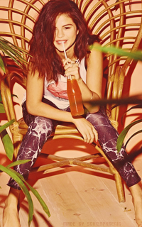 Selena Gomez ZE3mviTu_o
