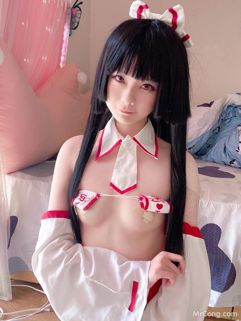 Coser@习呆呆: 眼帯ブラ巫女緊縛 (55 photos )(52)
