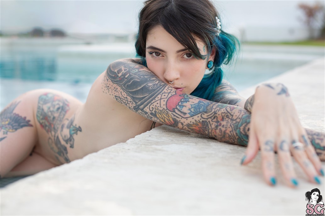 suicide girls