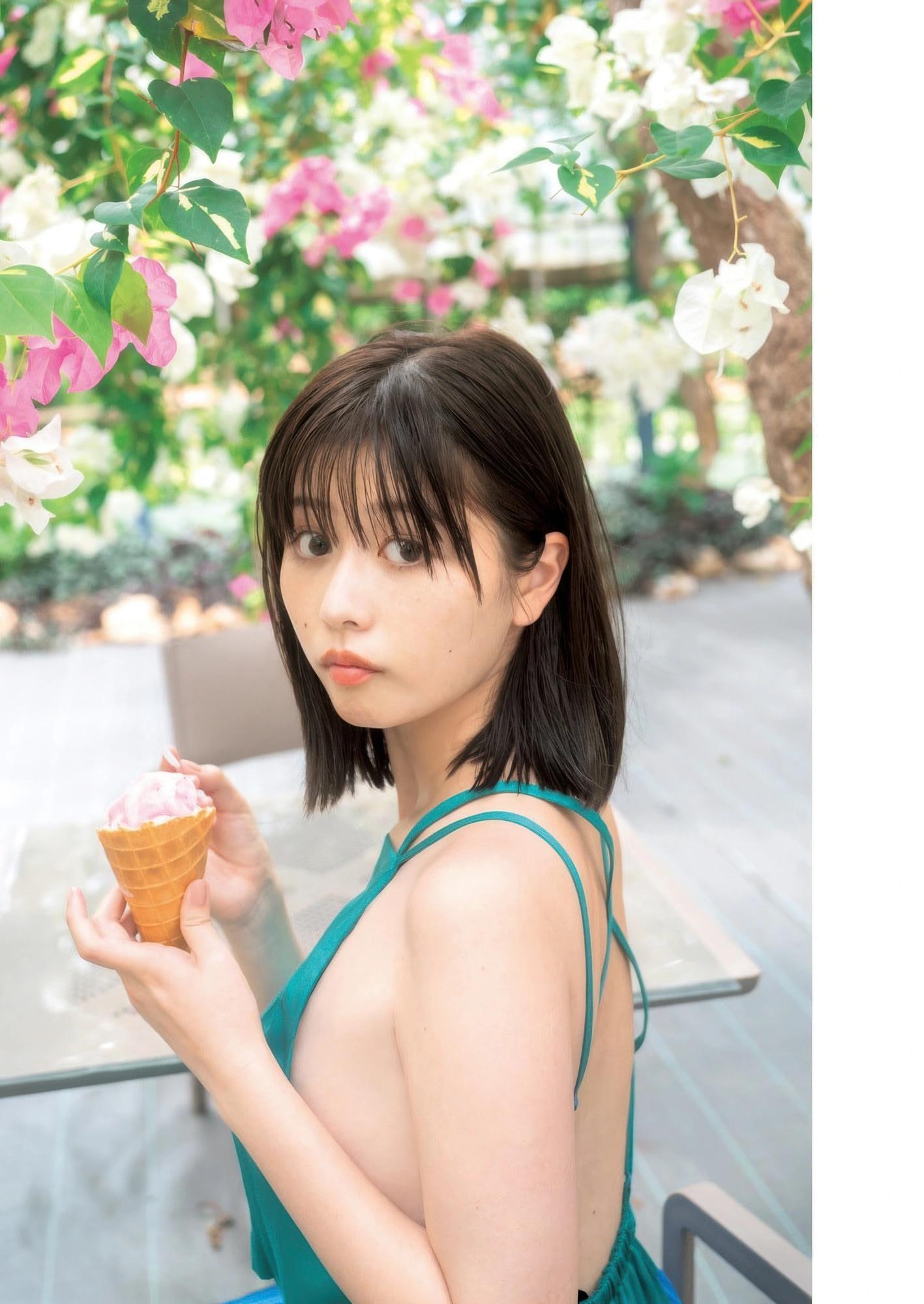 Yuzuha Saeki 冴木柚葉, Young Jump 2025 No.43 (ヤングジャンプ 2025年43号)(4)