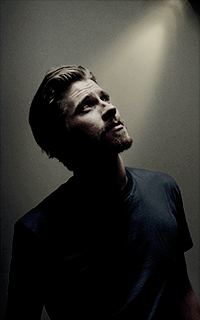 Garrett Hedlund CnBvYgMo_o