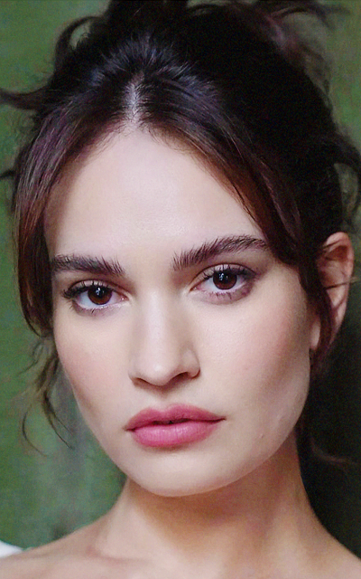 Lily James - Page 2 UkM6JNZ5_o