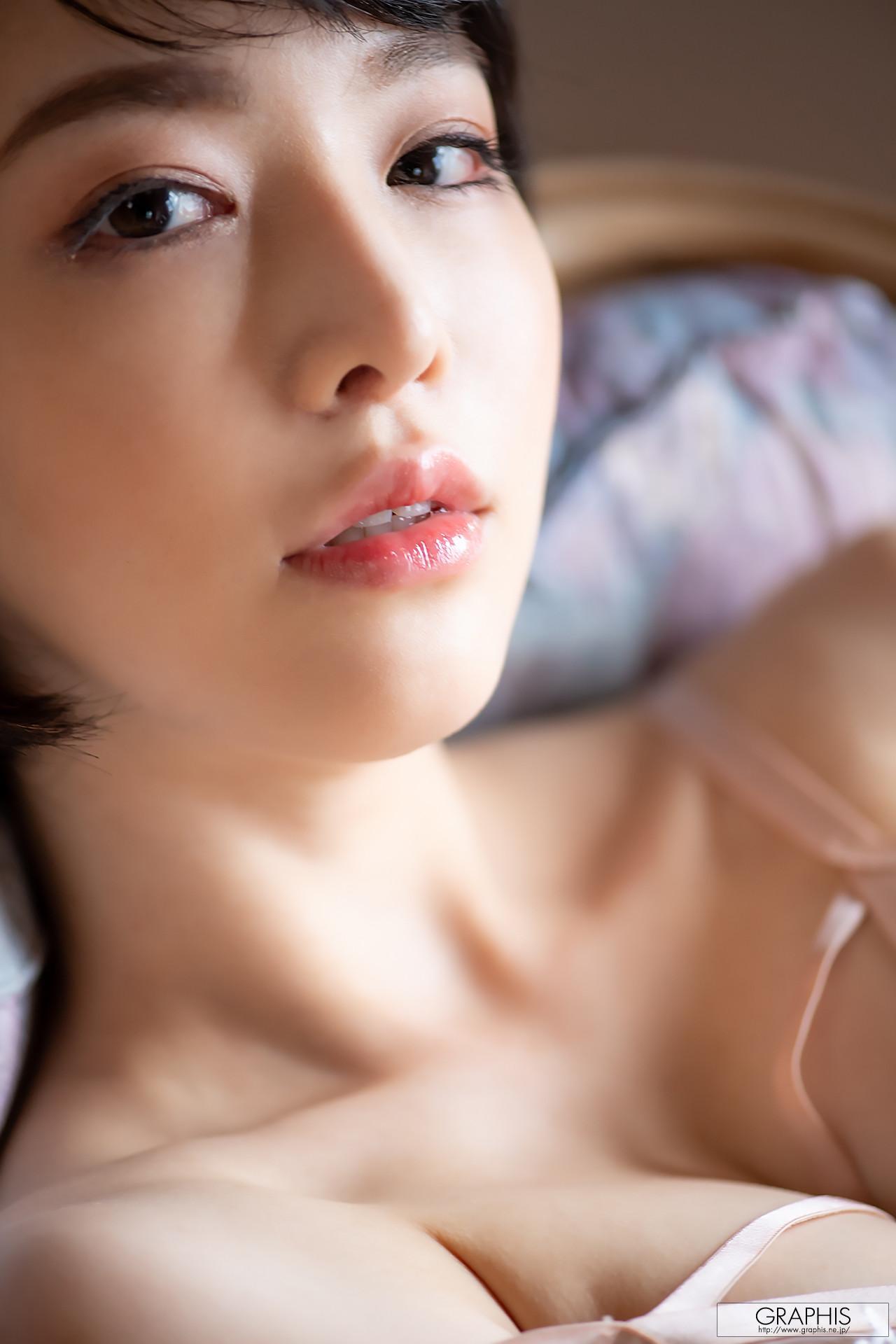 Tsubaki Sannomiya 三宮つばき, [Graphis] First Gravure Vol.01(14)