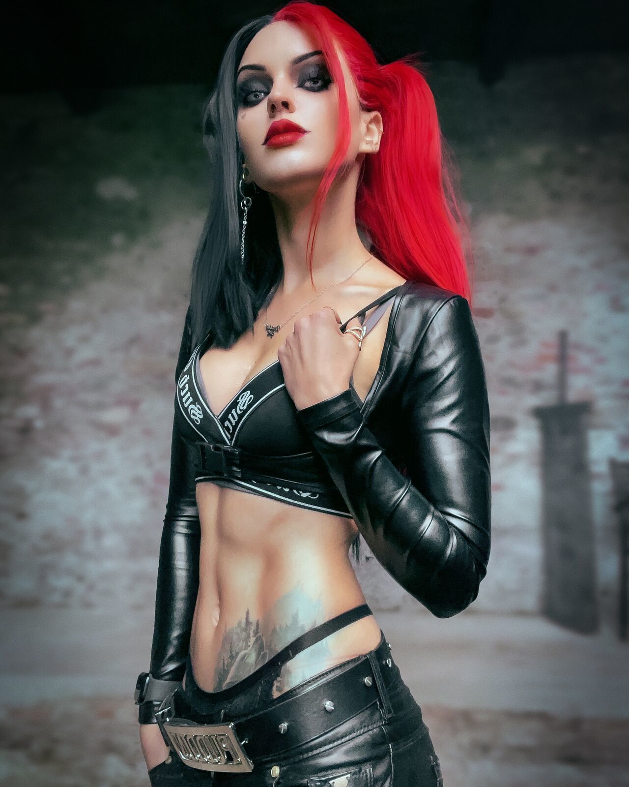 Andrasta - Harley Quinn Selfies
