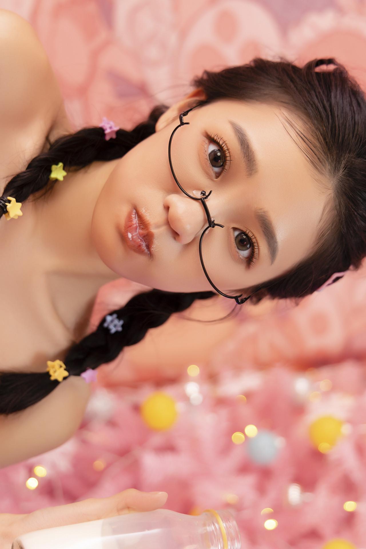JVID 妍妍 Angel – 电竞少女-超可愛微乳美少女-第一次的性感開發 Set.03(31)