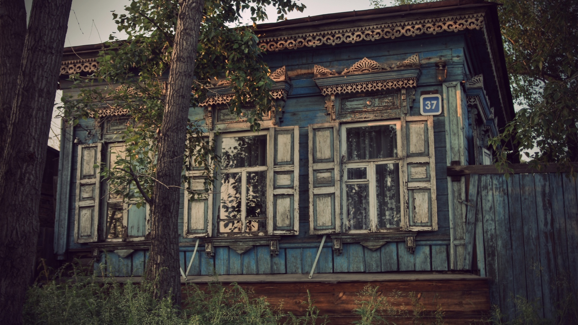 79 Siberian Wooden Houses [1920x1080]