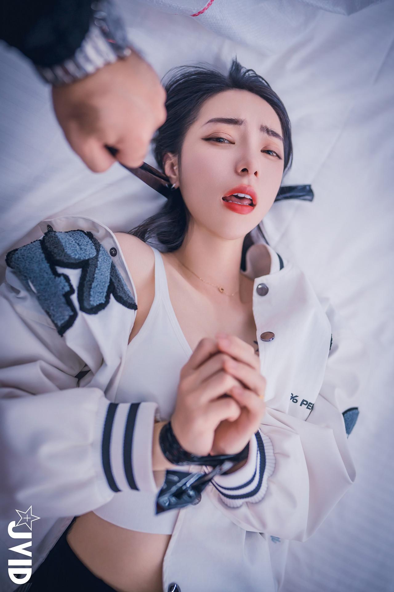 JVID 飄飄哥 – 飄飄跟蹤綁架迷姦情色妄想🔞強灌春藥🔞粉粉+透透🥵藥效太強💦讓美少女飄飄完全順從🥵 Set.02(8)