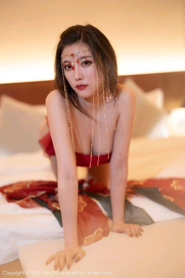 杨晨晨化身妩媚妖姬身段迷人分外妖娆(26)