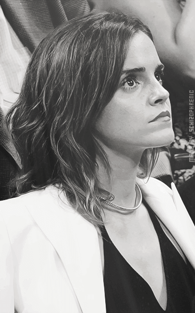 Emma Watson - Page 17 SAKrCX1E_o