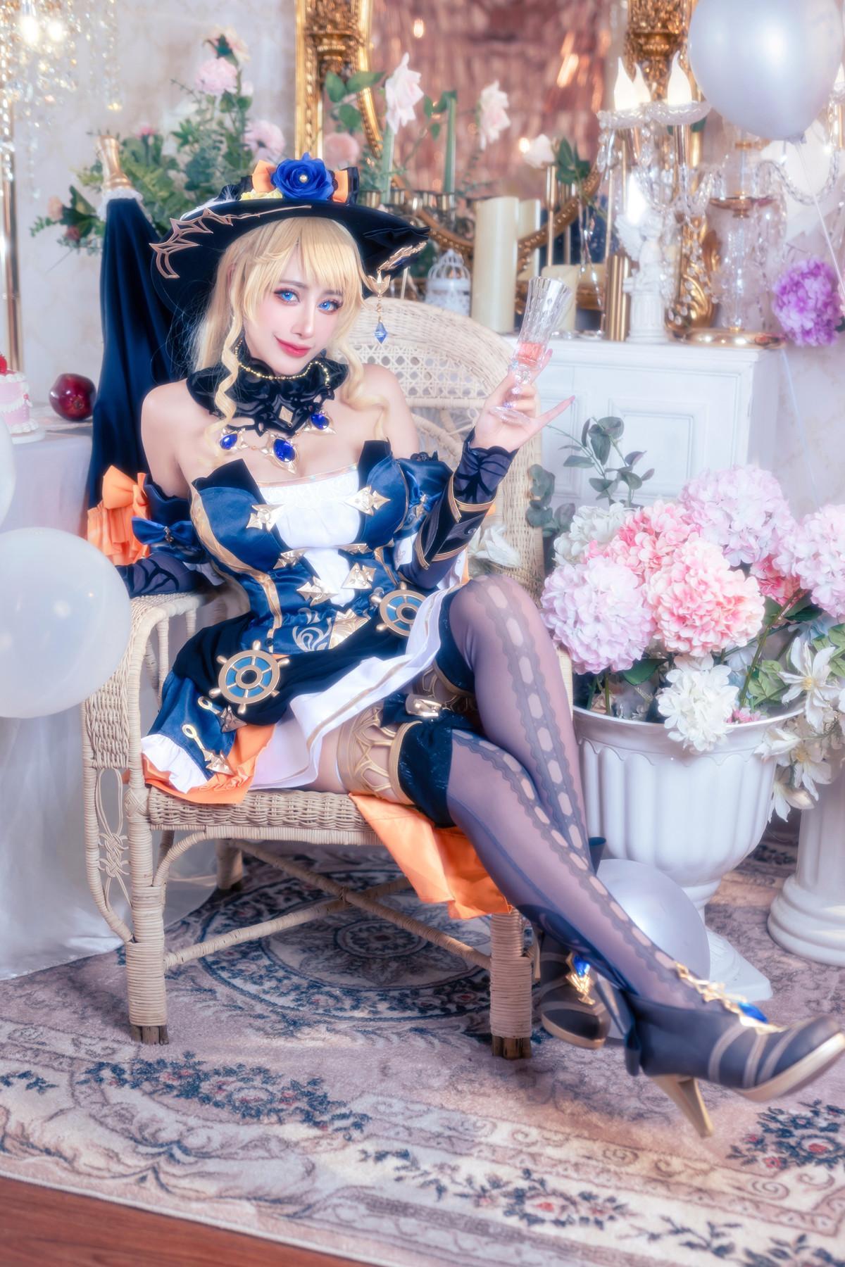 Cosplay 日本性感萝莉Byoru Navia Genshin Impact(1)