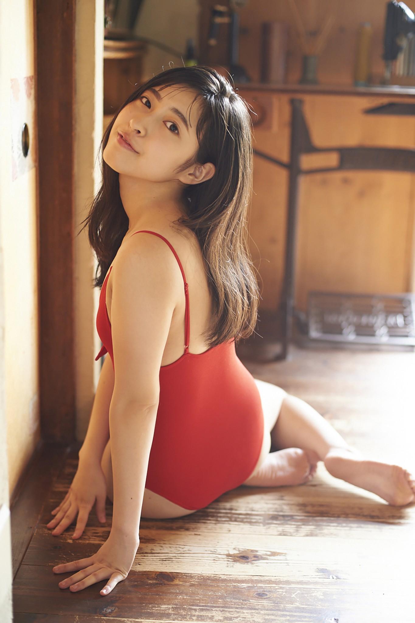 Tsukine Takeuchi 竹内月音, ヤンマガWeb ヤンマガアザーっす！ YM2021年1号(12)