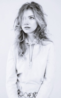 Imogen Poots VVZaFxf9_o