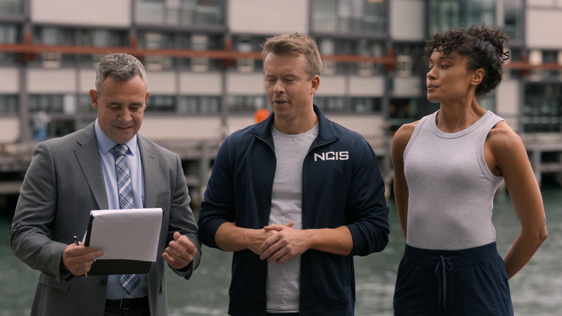 NCIS.Sydney.S01E06.1080p.WEB.h264-EDITH – 1.4 GB