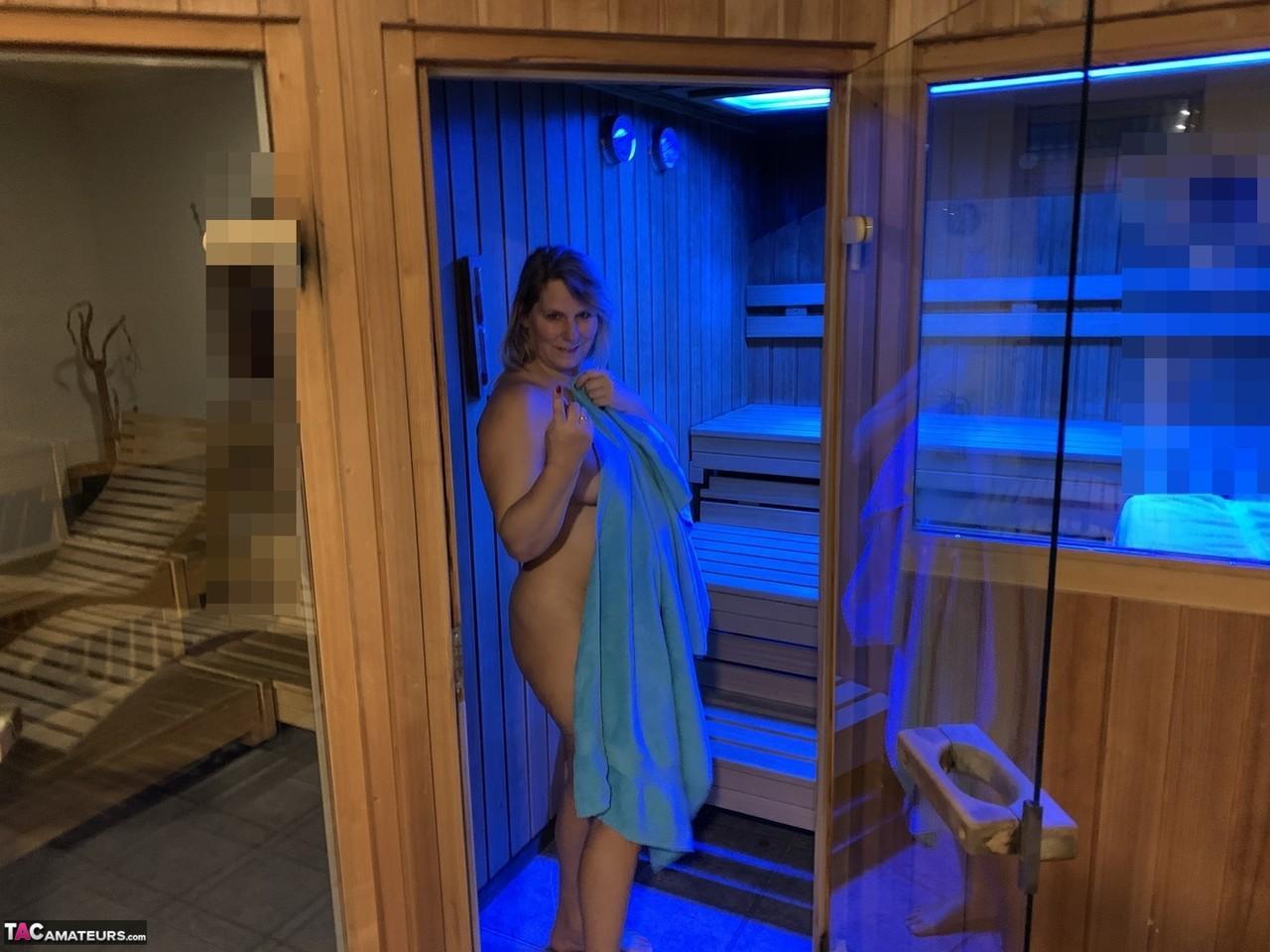 Middle-aged blonde Sweet Susi covers herself with a towel after sauna action(20)