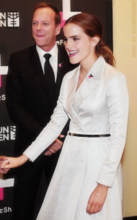 Emma Watson WpbZsMjP_o