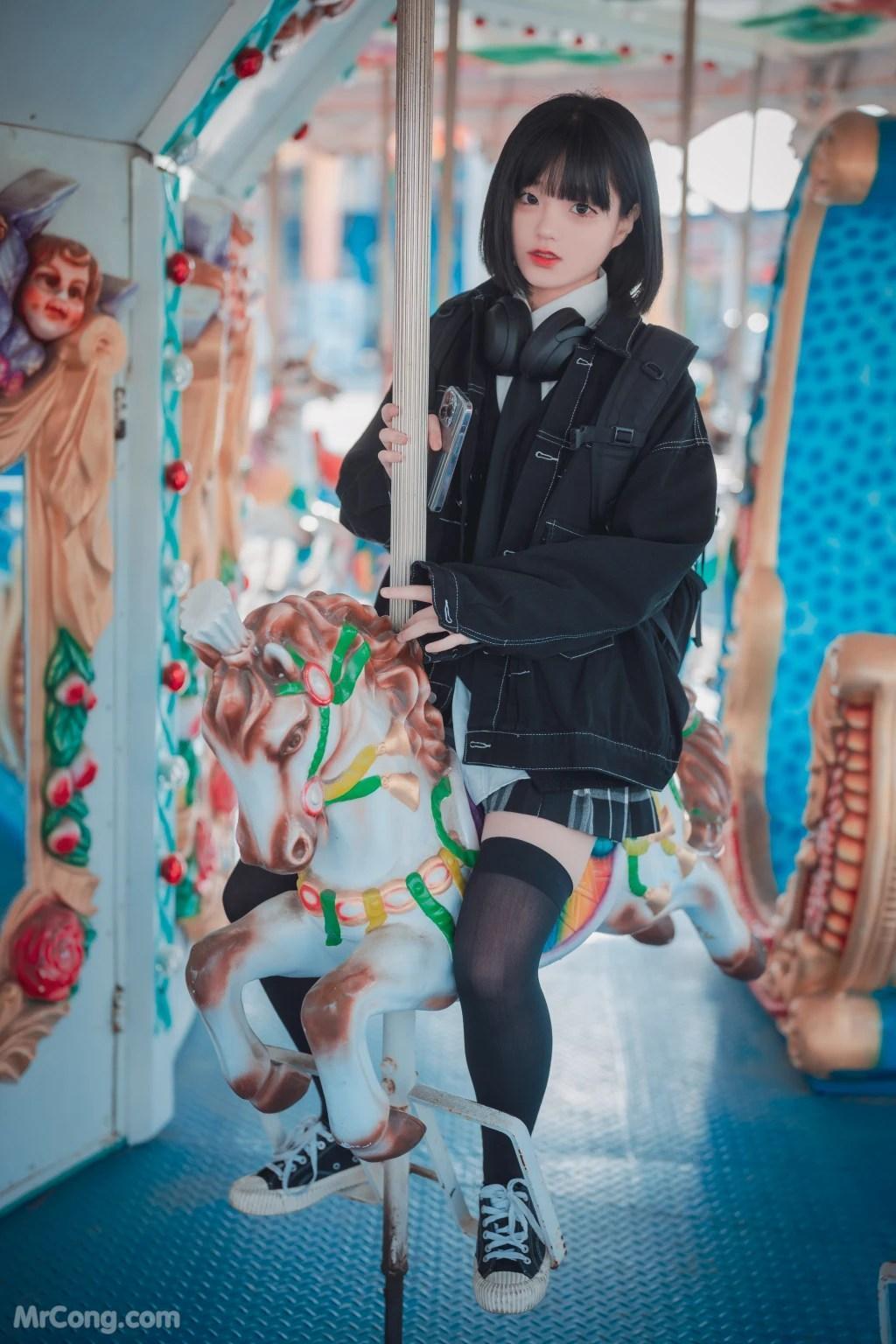 DJAWA Photo - Jeong Jenny (정제니): "Theme Park Girl" (162 photos)(16)